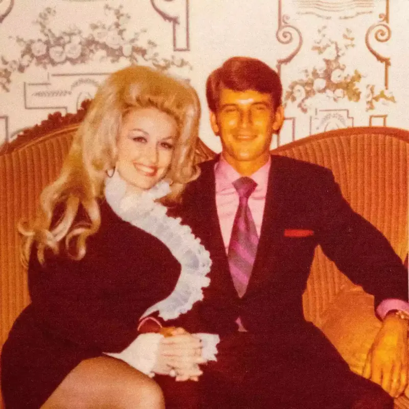 The true story of the late Dolly Parton’s ultra-secret marriage — and why her husband stayed in the shadows