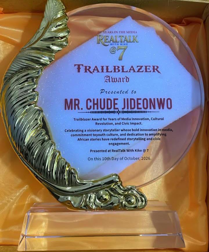 Chude Jideonwo Honoured with Trailblazer Award at RealTalk With Kike’s 7th Anniversary Celebration